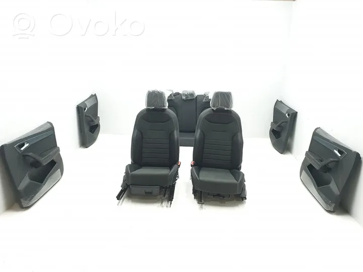 Seat Arona Seat set ENCUEROYALCANTARA