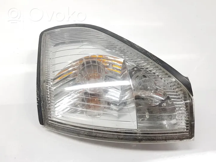 Toyota Land Cruiser (HDJ90) Lampa przednia 8152160380