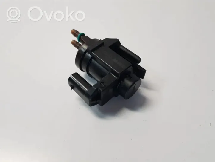 BMW 1 F20 F21 Nestekaasun sähkömagneettinen venttiili solenoidi (LPG) 