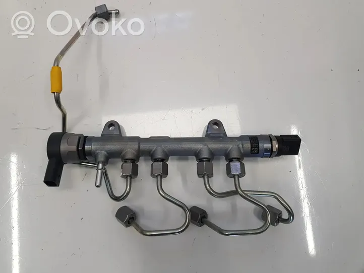 BMW X2 F39 Tuyau d'alimentation d'injecteur de carburant 