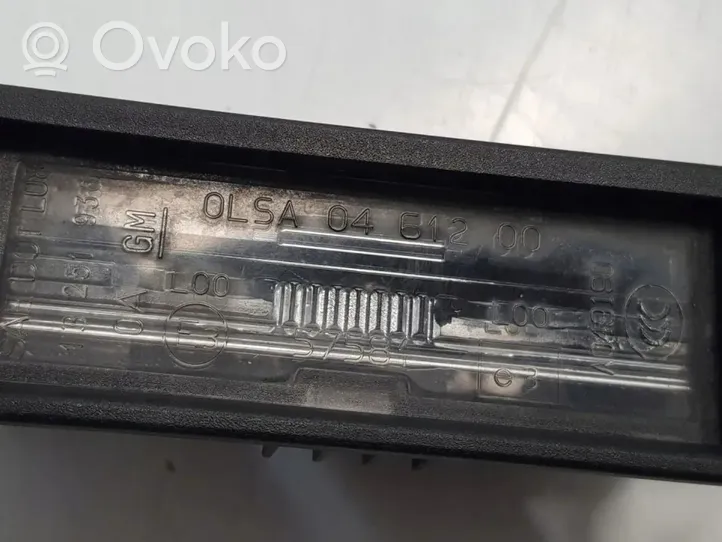 Opel Corsa D Lampa oświetlenia tylnej tablicy rejestracyjnej 