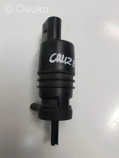 Chevrolet Cruze Windscreen/windshield washer pump 