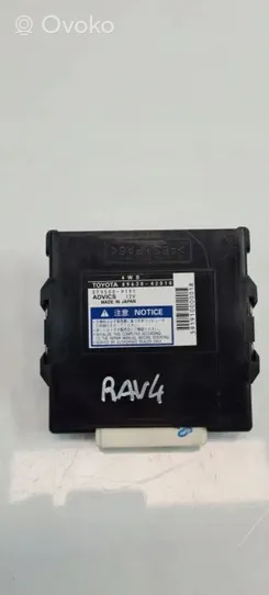 Toyota RAV 4 (XA30) Jednostka sterująca otwieraniem pokrywy bagażnika 