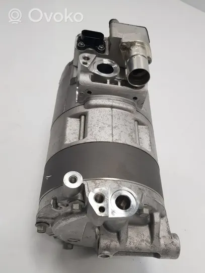 BMW 3 G20 G21 Ilmastointilaitteen kompressorin pumppu (A/C) 