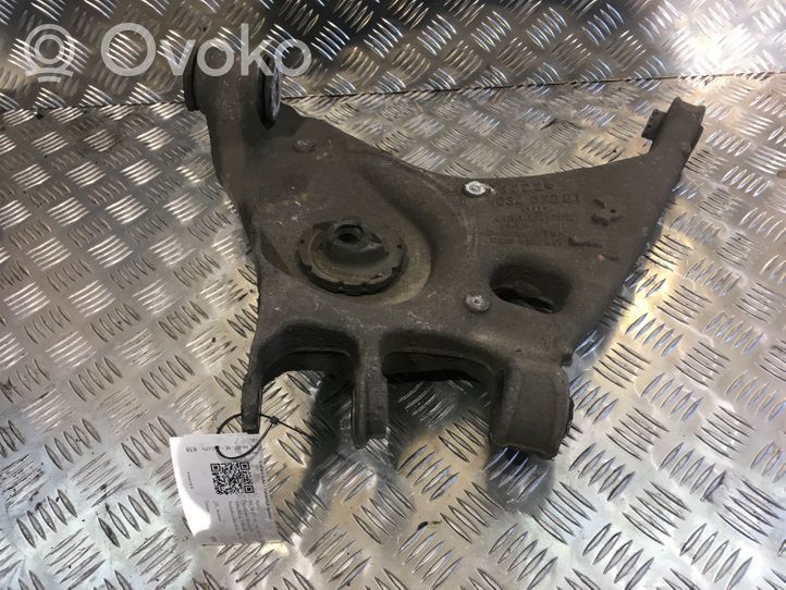 Audi A4 S4 B7 8E 8H Braccio di controllo sospensione posteriore superiore/braccio oscillante 8E0505311