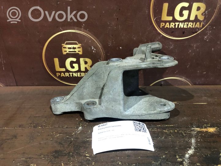 Opel Astra J Supporto di montaggio scatola del cambio 13248661