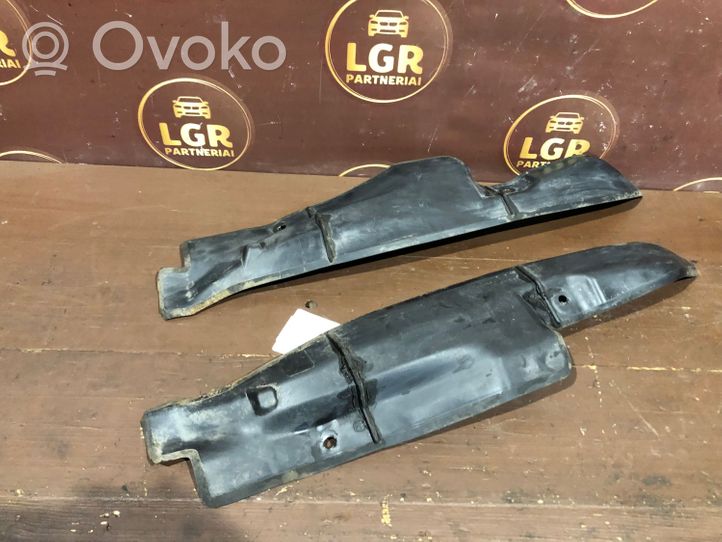 Skoda Octavia Mk2 (1Z) Rivestimento dell’estremità del parafango 1Z0821111