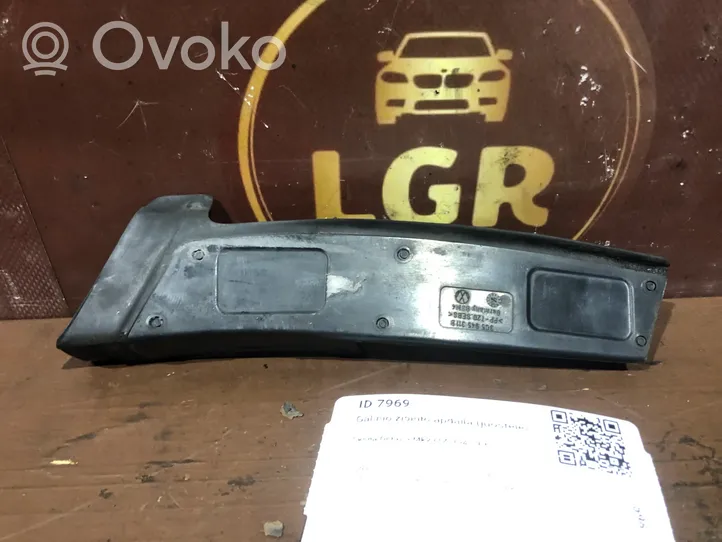 Skoda Octavia Mk2 (1Z) Listwa pod lampę tylną 3C5945311B