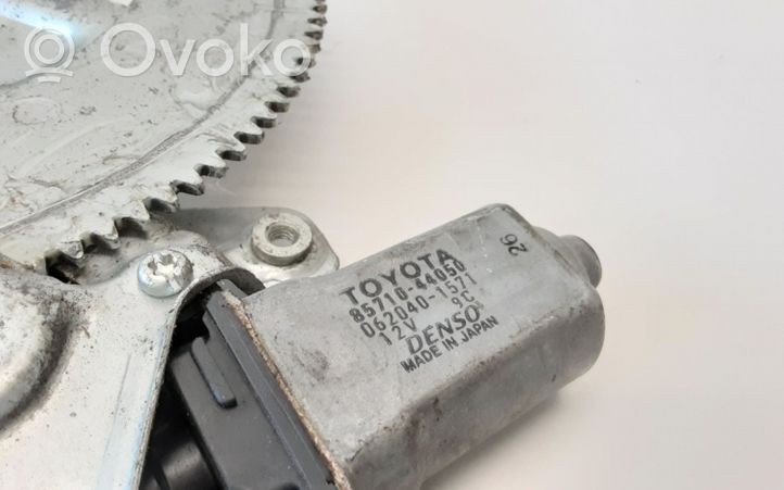 Toyota Avensis Verso Takaoven ikkunan nostin moottorilla 8571044050