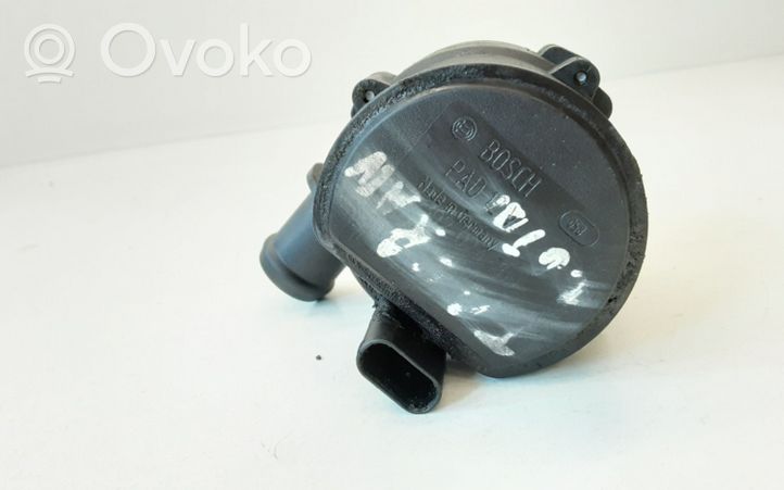 Volkswagen Touran II Pompe à eau de liquide de refroidissement 0392023209