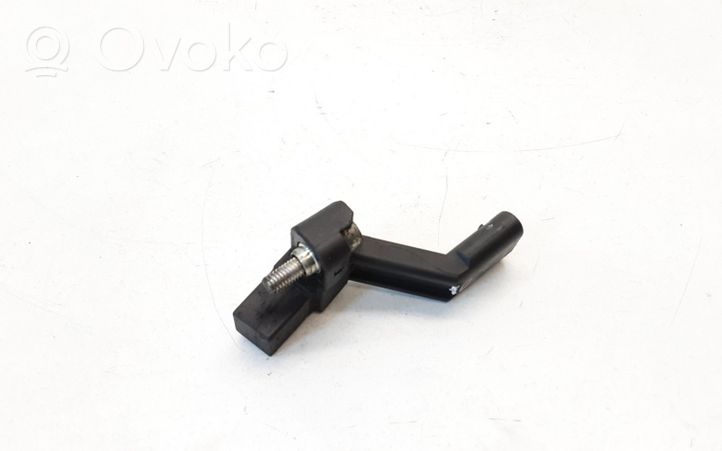 Volkswagen Touran II Capteur de position de vilebrequin 04L906433B