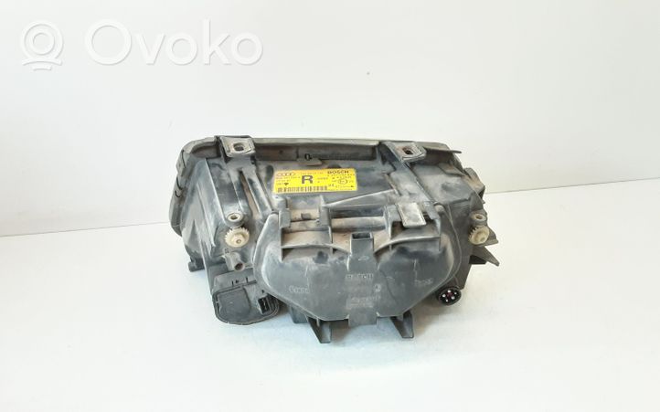 Audi A4 S4 B5 8D Phare frontale 0301094602