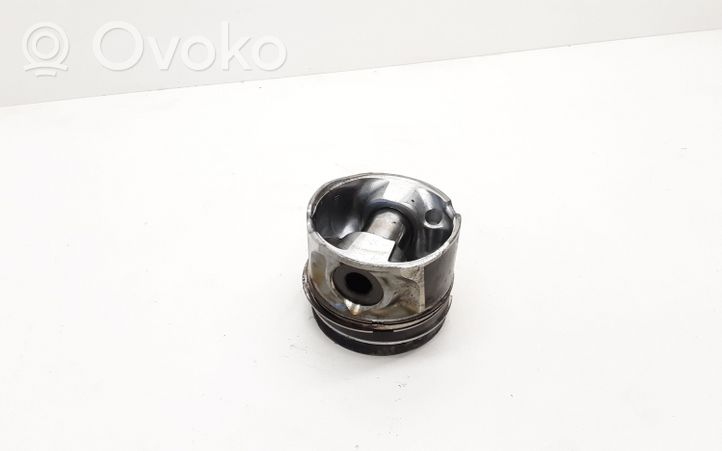 Toyota Avensis T250 Piston 