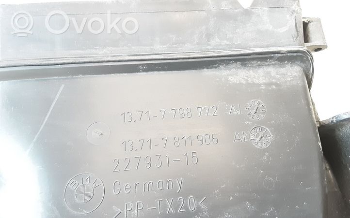 BMW 3 E90 E91 Część rury dolotu powietrza 7798772