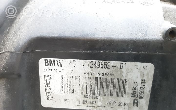 BMW 1 E81 E87 Lampa przednia 7249652