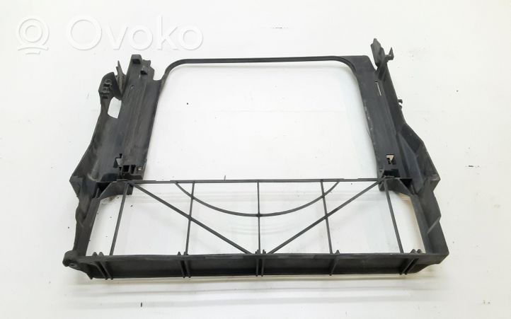 BMW X5 E53 Staffa di montaggio del radiatore 1439105