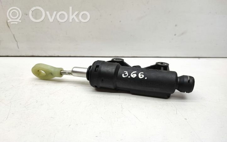 BMW 3 E90 E91 Clutch slave cylinder 6773670