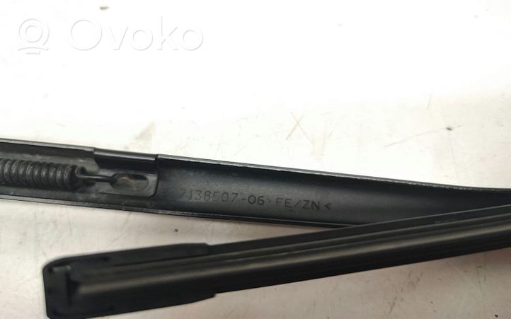 BMW X1 E84 Ramię wycieraczki szyby tylnej 7138507