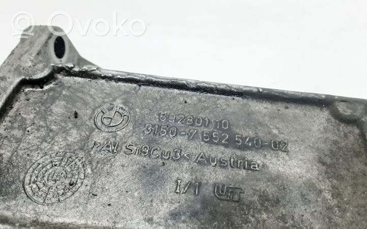 BMW X5 E70 Wspornik / Mocowanie łożyska podpory wału napędowego 7552540