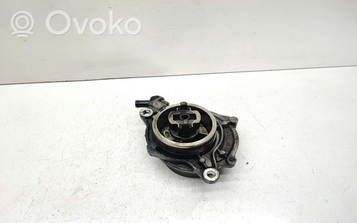 BMW X5 E70 Siurblys vakuumo 7791232