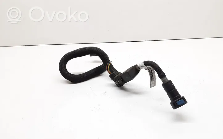 BMW 3 E90 E91 Tuyau d'alimentation conduite de carburant 8517213