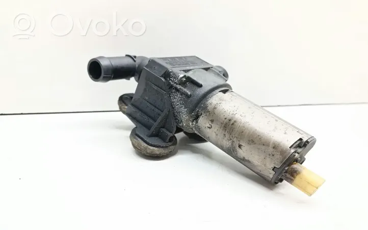 BMW 1 E81 E87 Coolant heater control valve 6928246