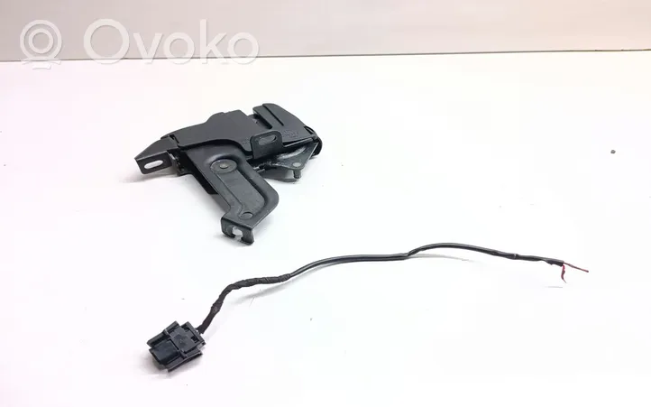 BMW 3 E46 Avattavan katon lukituksen vastakappale 8248313