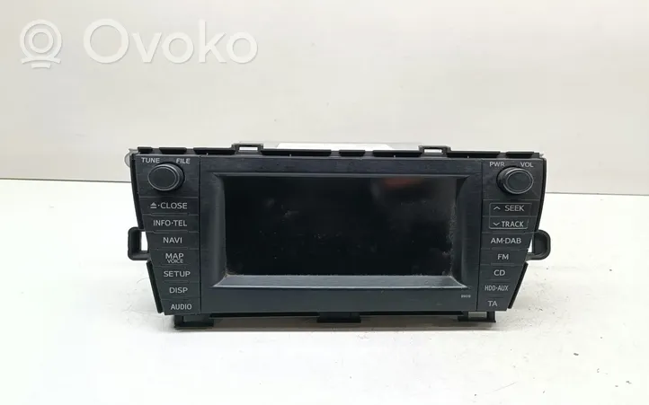 Toyota Prius (XW30) Panel / Radioodtwarzacz CD/DVD/GPS 8612047410