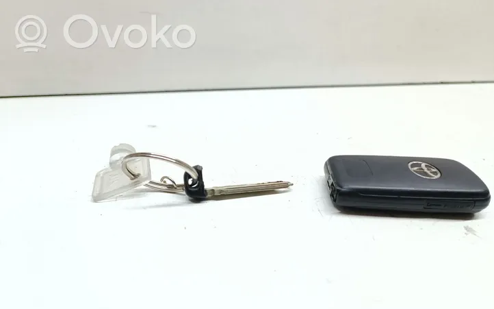 Toyota Prius (XW30) Užvedimo raktas (raktelis)/ kortelė 