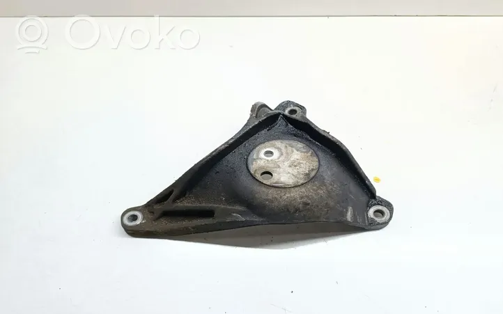 BMW 5 E39 Engine mounting bracket 1096080