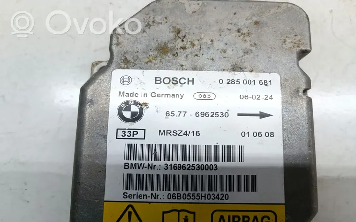 BMW X5 E53 Oro pagalvių valdymo blokas 0285001681