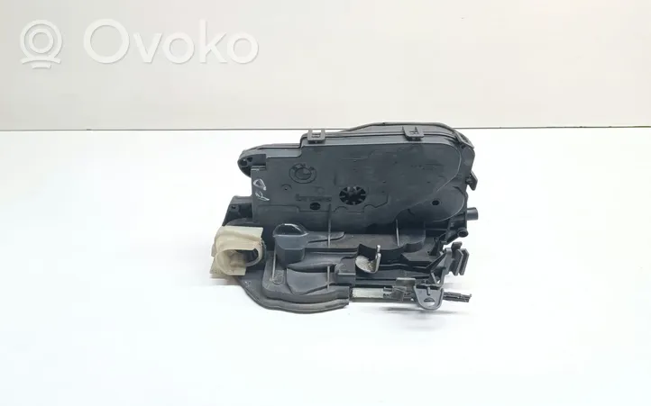 BMW 3 E90 E91 Etuoven lukko 7059968