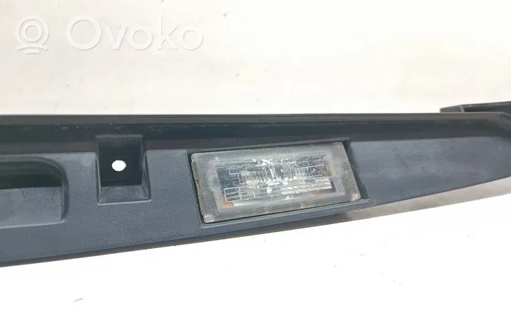 BMW 7 E65 E66 Barra luminosa targa del portellone del bagagliaio 7134036