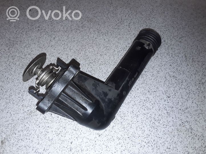 BMW 3 E36 Boîtier de thermostat / thermostat 11531739755