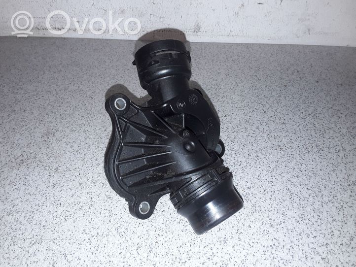 BMW 5 E60 E61 Boîtier de thermostat / thermostat 11517805811