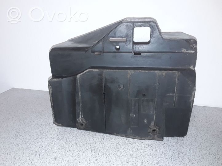 BMW 3 E36 Support boîte de batterie 8361677