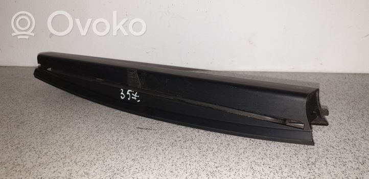 BMW 5 E39 Rear door sun blind/shade 7110235