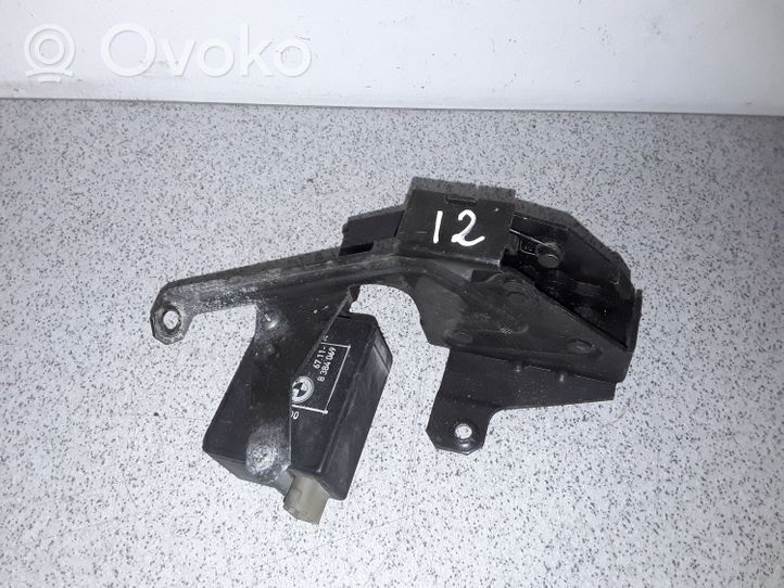 BMW 5 E39 Blocco/chiusura/serratura del finestrino del portellone posteriore 8238469