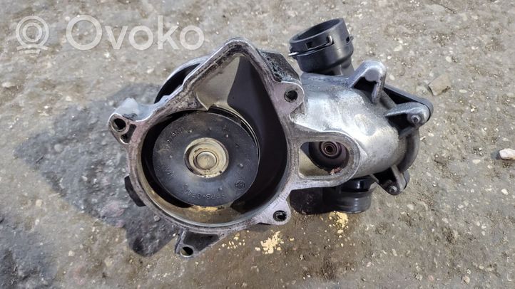 BMW 5 E39 Vesipumppu 11512345055