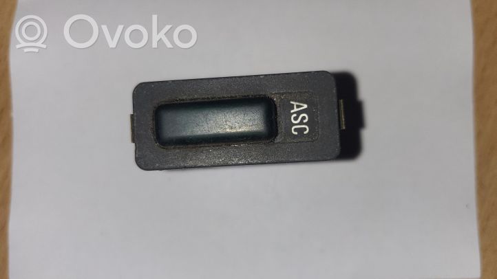 BMW 3 E36 Antipraslidimo/ sukibimo (ASR) jungtukas 61311382386