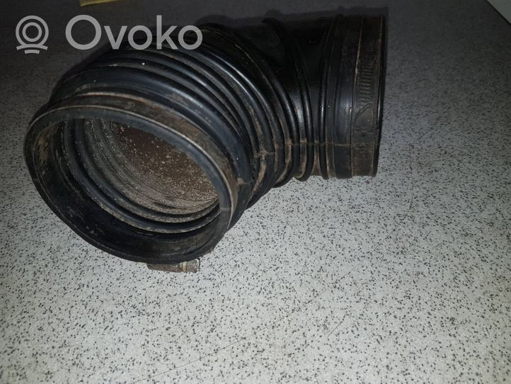 BMW 7 E32 Tube d'admission d'air 1707767