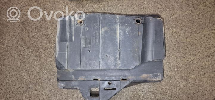 BMW 3 E36 Support boîte de batterie 61218361677