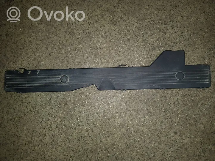 BMW 5 E34 Kita variklio skyriaus detalė 1731709