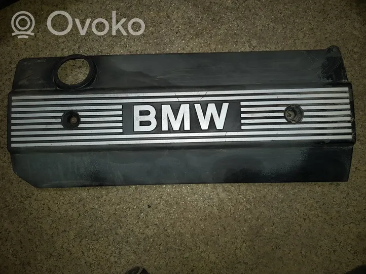 BMW 5 E34 Variklio dangtis (apdaila) 1738173