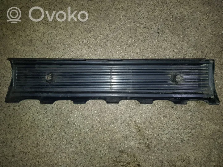 BMW 5 E34 Motorabdeckung 13531726555