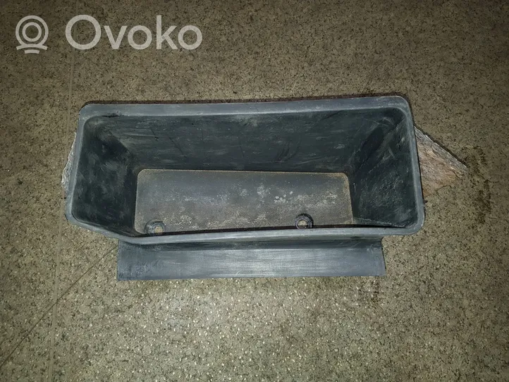 BMW 5 E39 Glove box in trunk 8187265