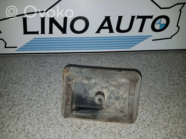 BMW 5 E39 Base della presa Jacking 7001650