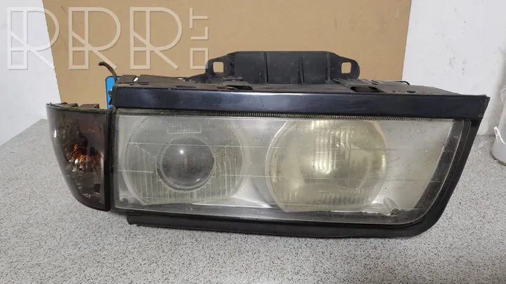 BMW 7 E38 Faro/fanale 8352021