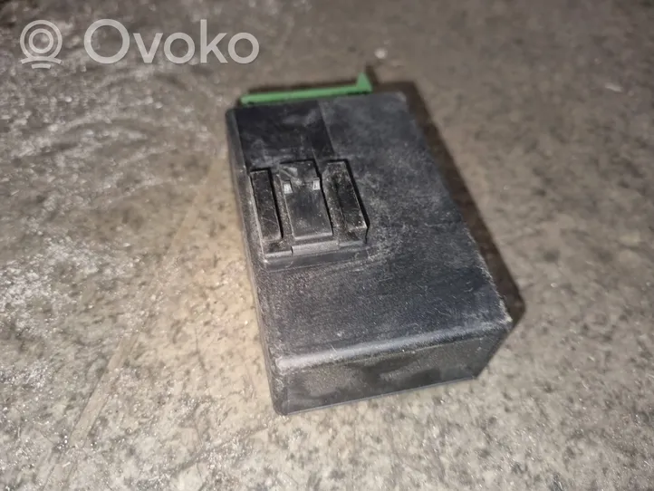 BMW 5 E34 Window wiper relay 61351384441