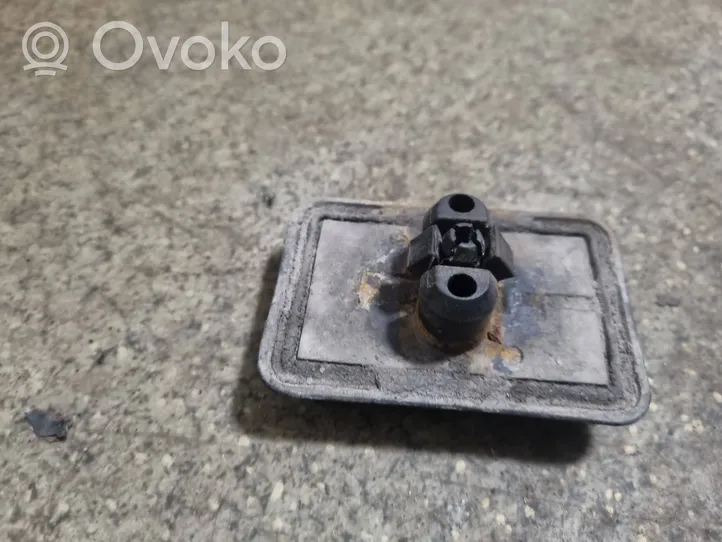 BMW 5 E39 Jacking socket point 7001650